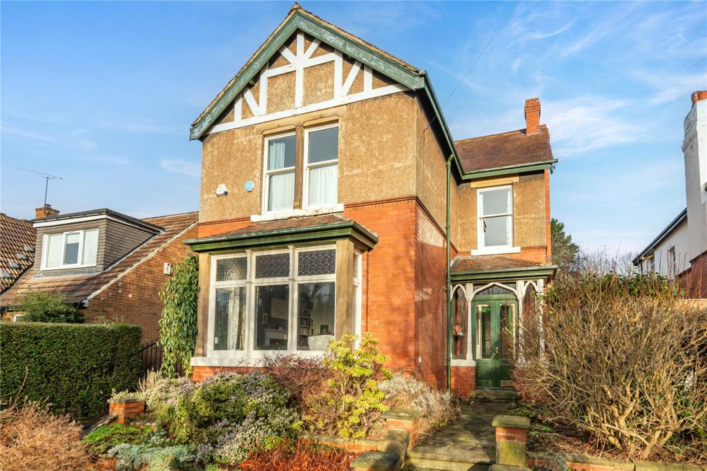 Main image of property: Davies Avenue, Roundhay, Leeds