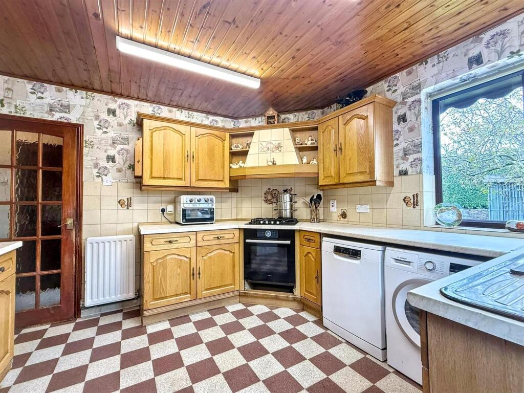 House in Staffordshire Moorlands, Cheddleton - View 5