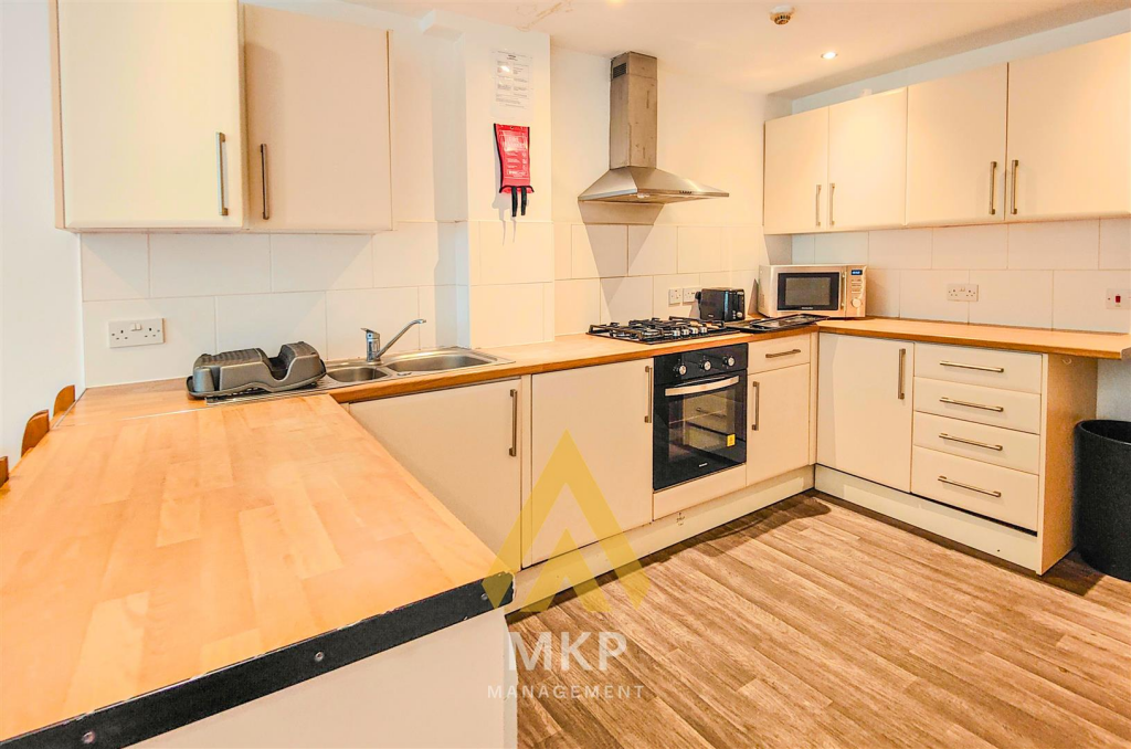 Main image of property: Rose Cottages, Selly Oak B29 6EF