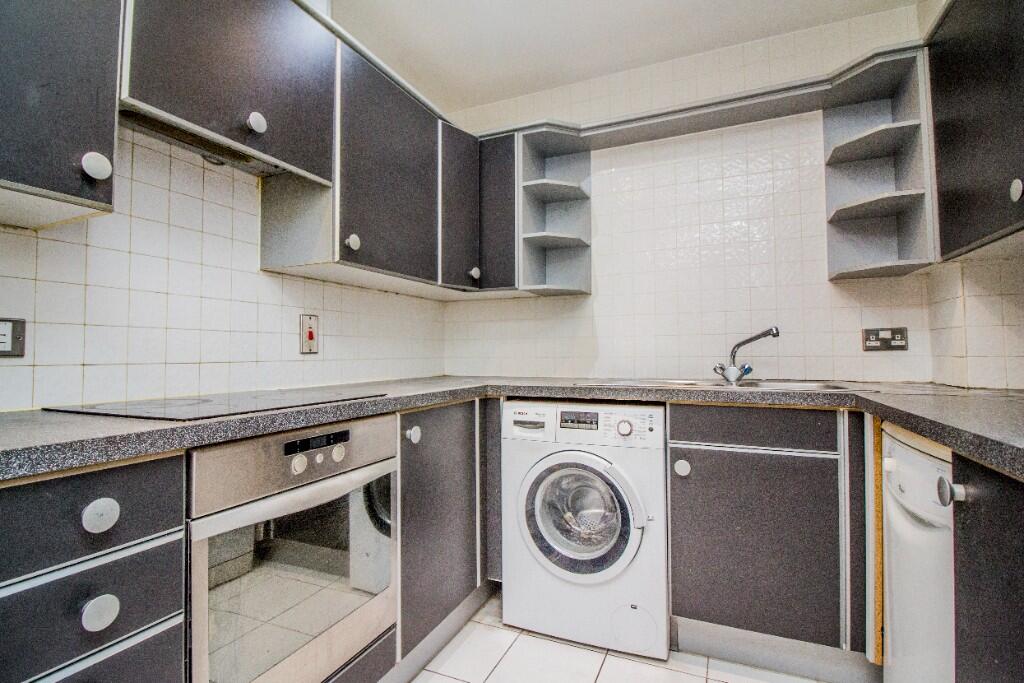Main image of property: Hainault Street, Ilford, London, IG1