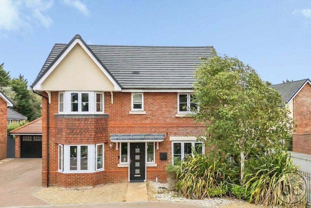 Main image of property: Red Kite Close, Calcot, RG31
