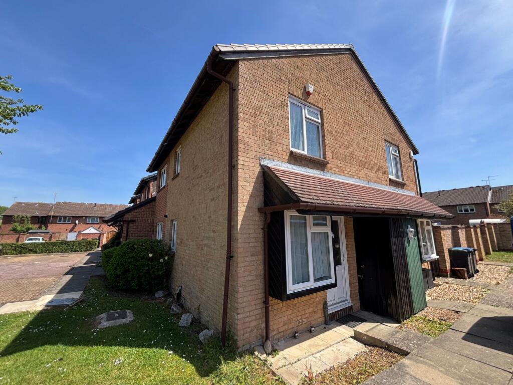 Main image of property: Hereward Green, Loughton, IG10