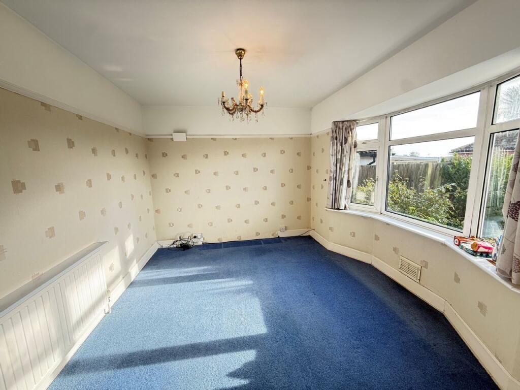 Kirby Road, Walton-on-the-naze photo 4
