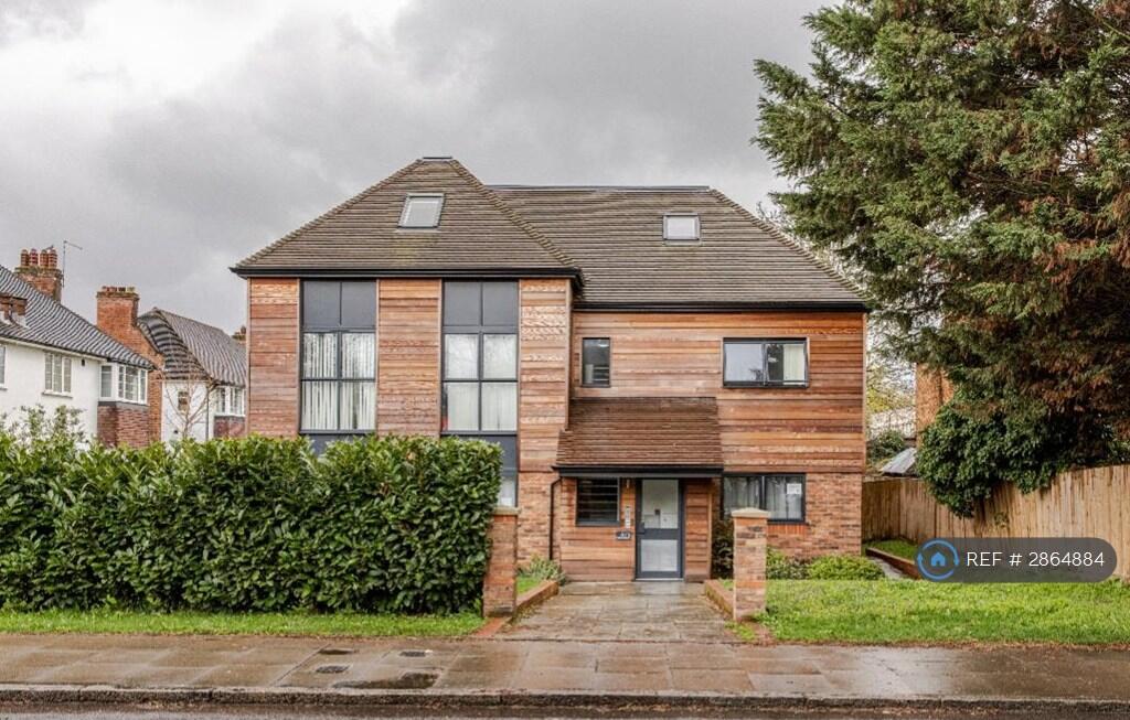 Main image of property: Braeburn Court, London, N14