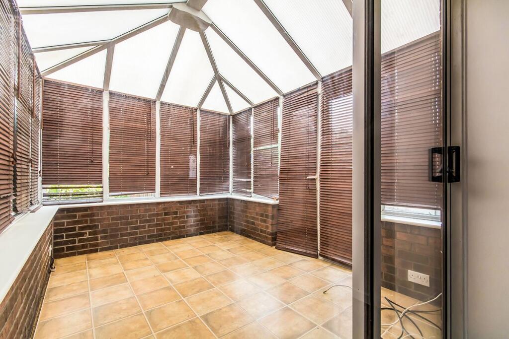 House in Salford, Higher Broughton - View 4