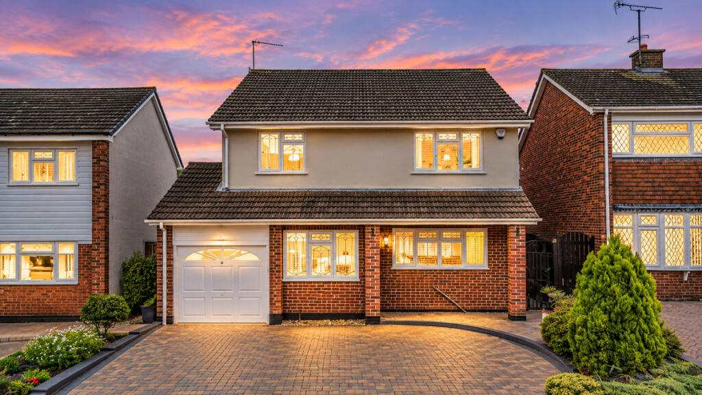 House in Rochford, Hockley - View 2