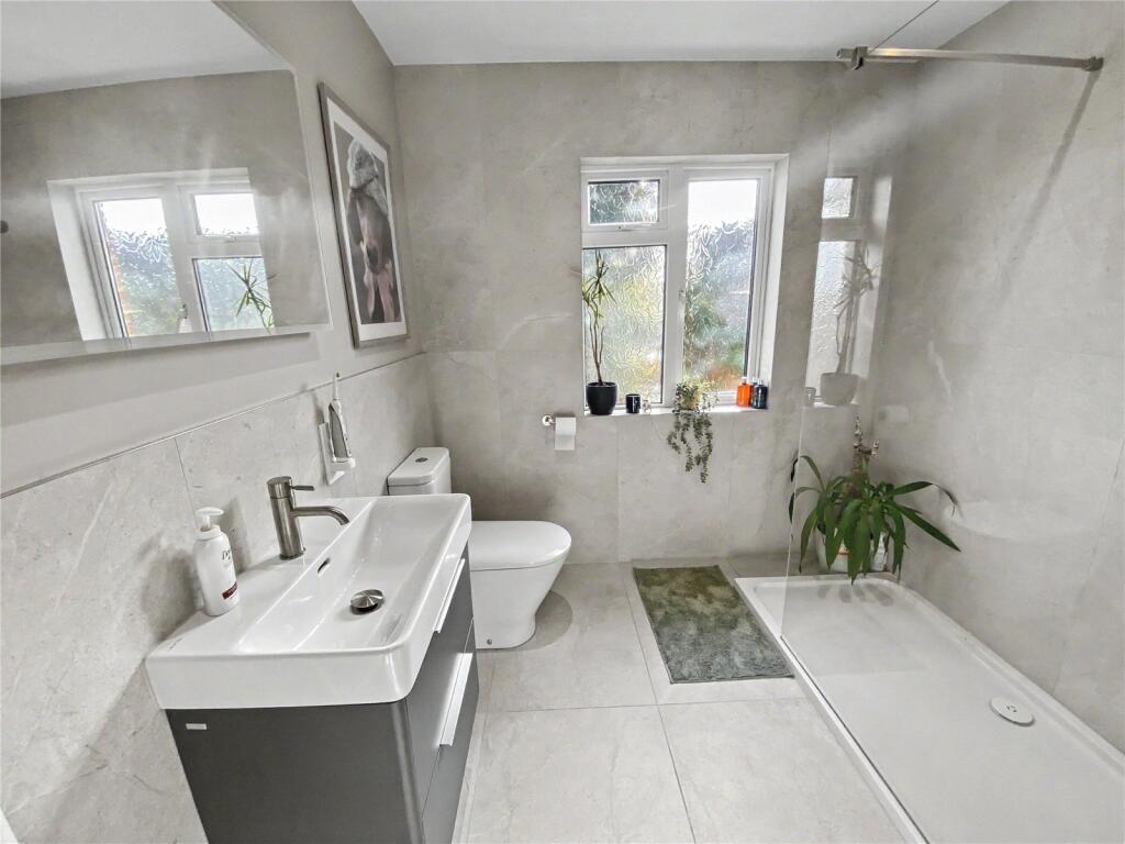 House in Taunton - View 3