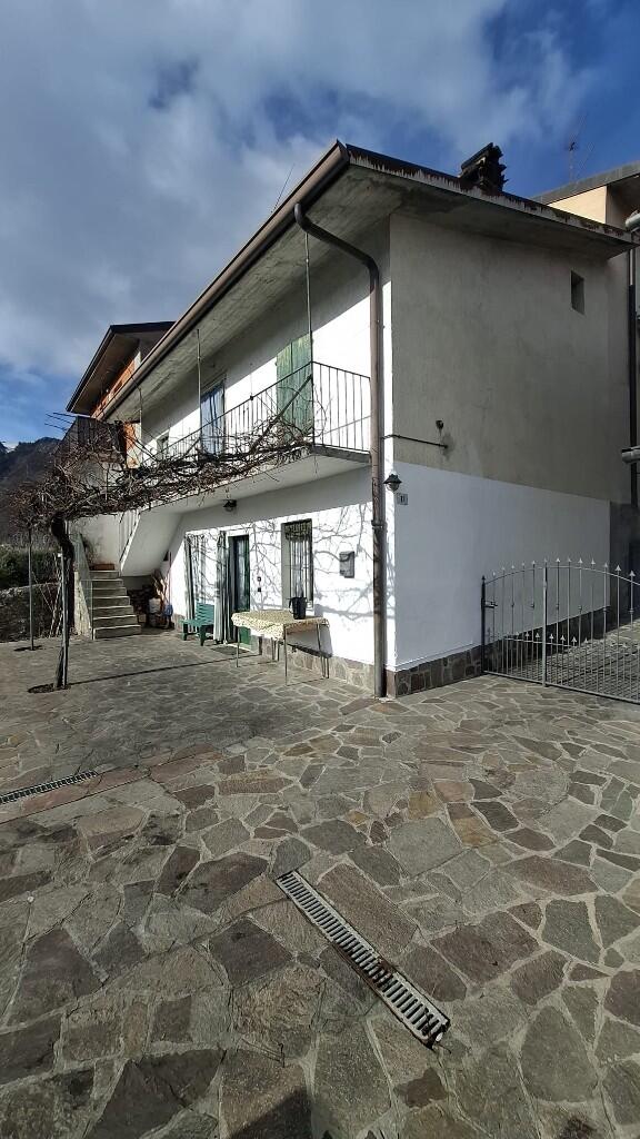 Main image of property: Parzanica, Bergamo, Lombardy