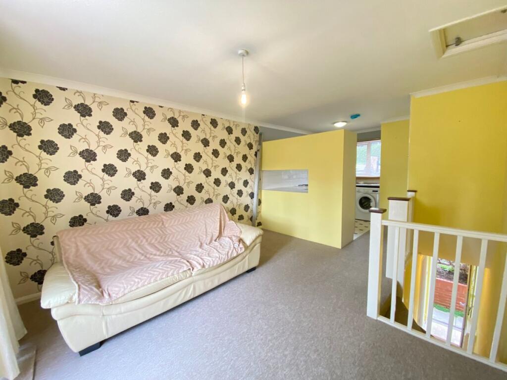 Apartment in Hemel Hempstead, High Wycombe Community Board - View 3