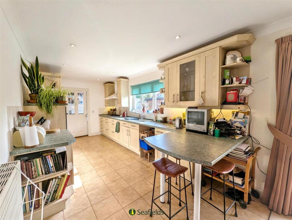 King George V Close, Ryde, PO33 3DE - View 6