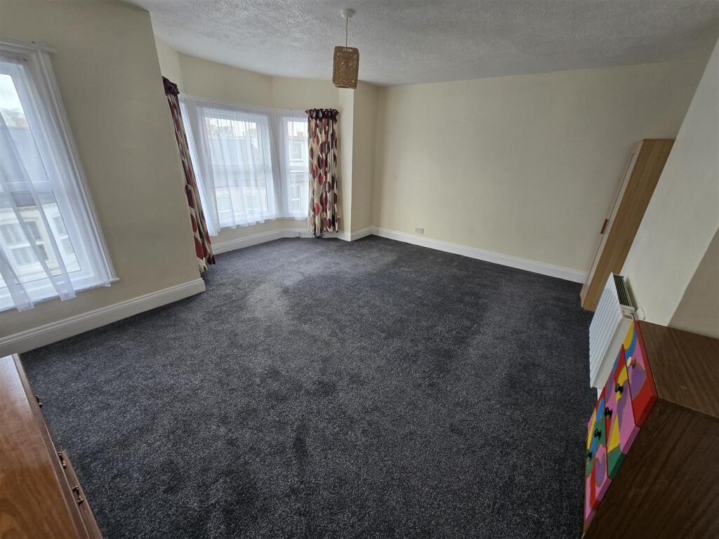Paget Road, Great Yarmouth photo 3