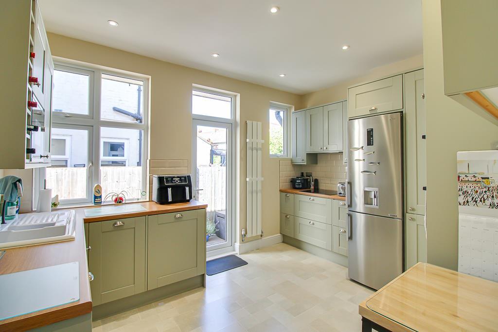 House in Southend-on-Sea - View 3