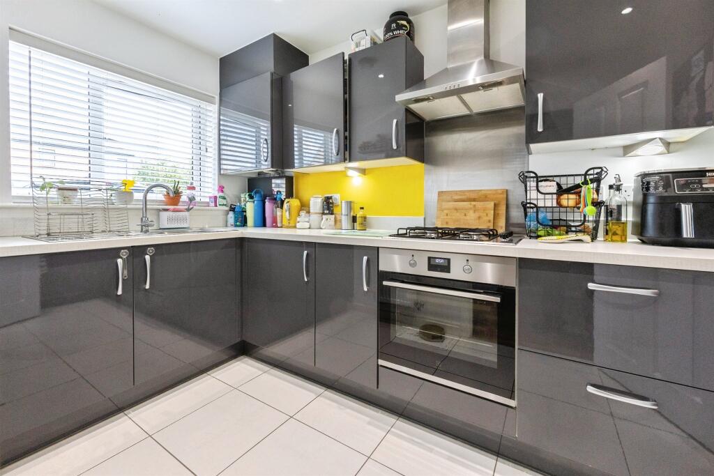 House in Ashford, Repton Park South, South Ashford - View 3