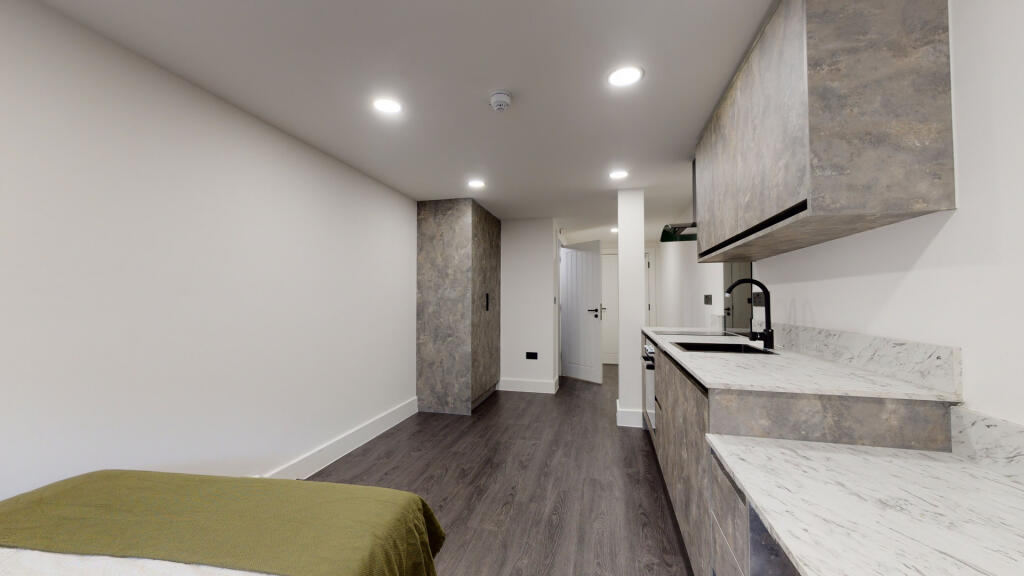 Main image of property: Lister Gate, Nottingham