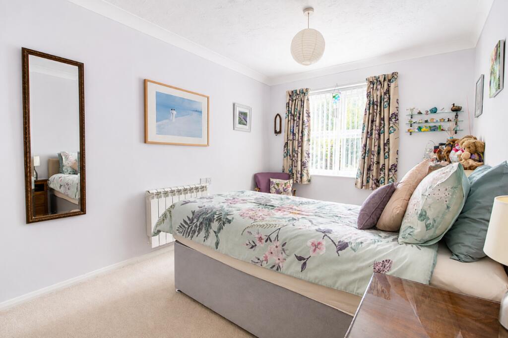 Apartment in Portsmouth - View 5