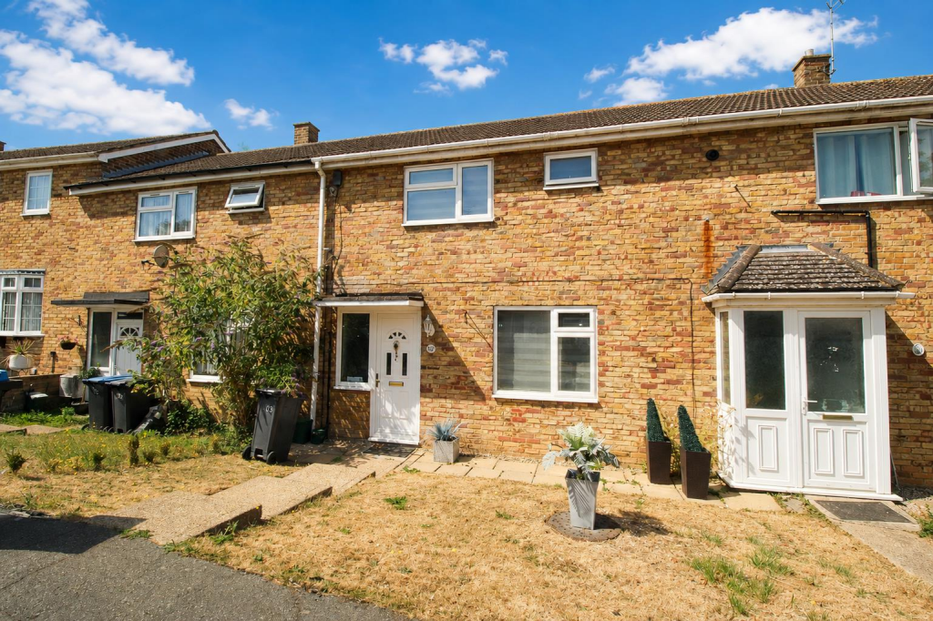 Main image of property: The Readings, Harlow
