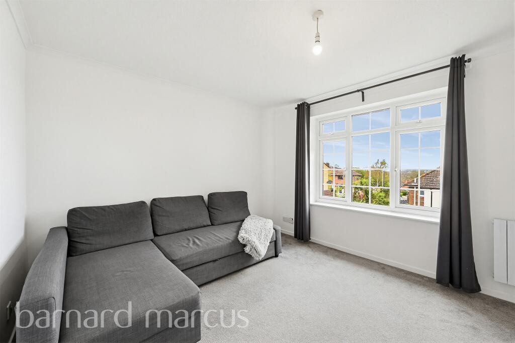 Apartment in London, Royal Borough of Kingston upon Thames - View 3