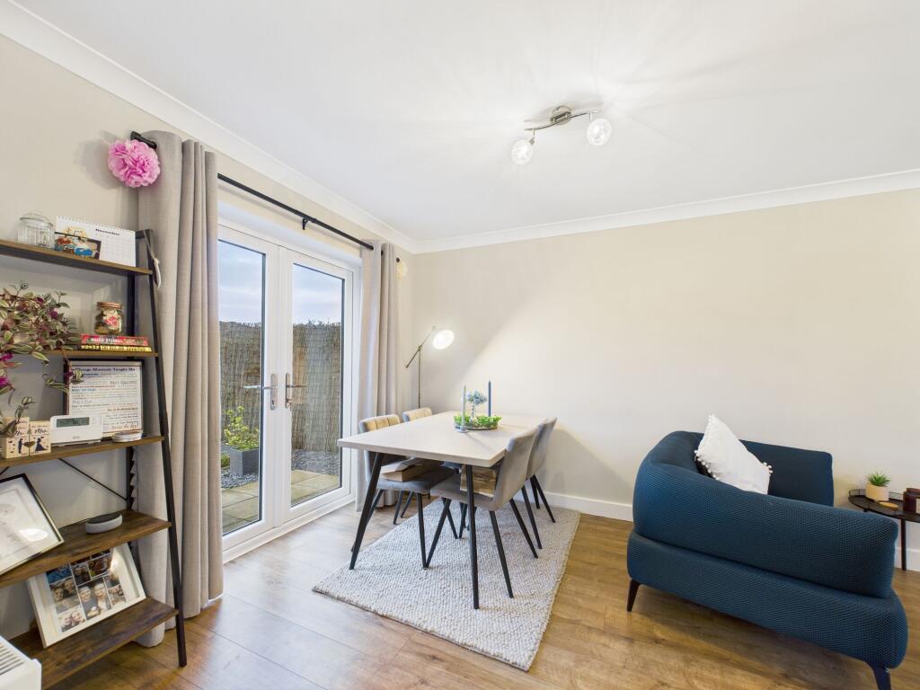 Clifton Court, Springwell, NE9 - View 6