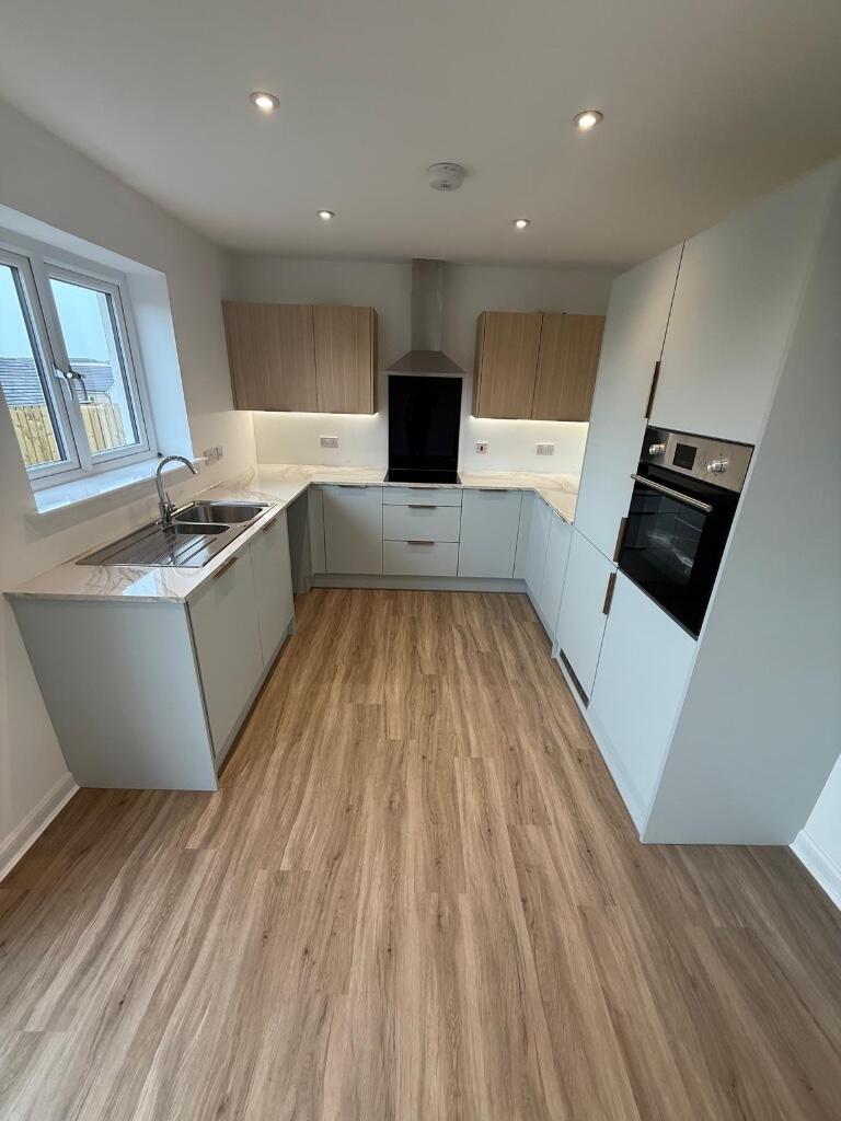 House in Kilmarnock, South Ayrshire - View 3