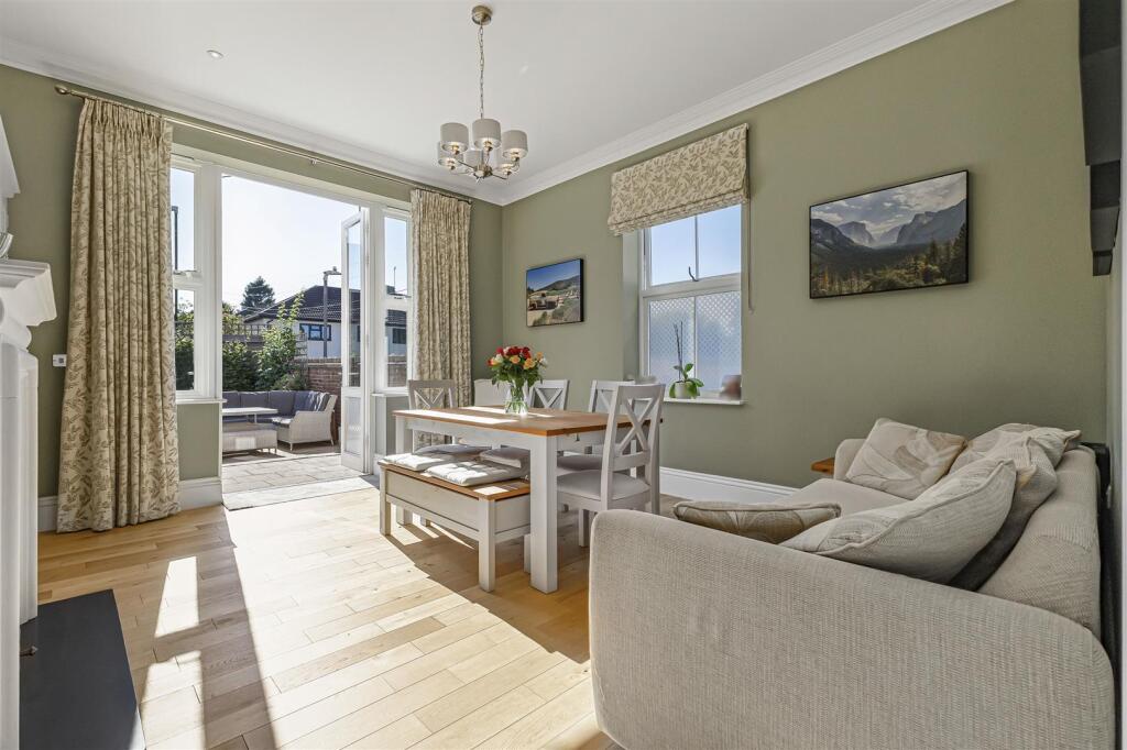 House in Sevenoaks - View 2