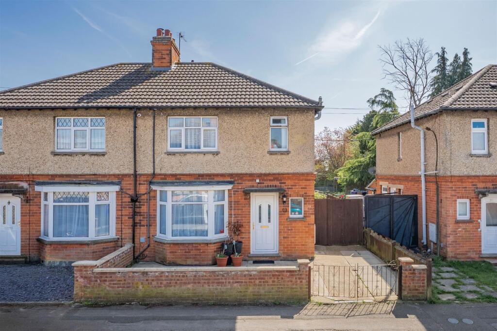 Main image of property: Hawthorne Road, Finedon, Wellingborough