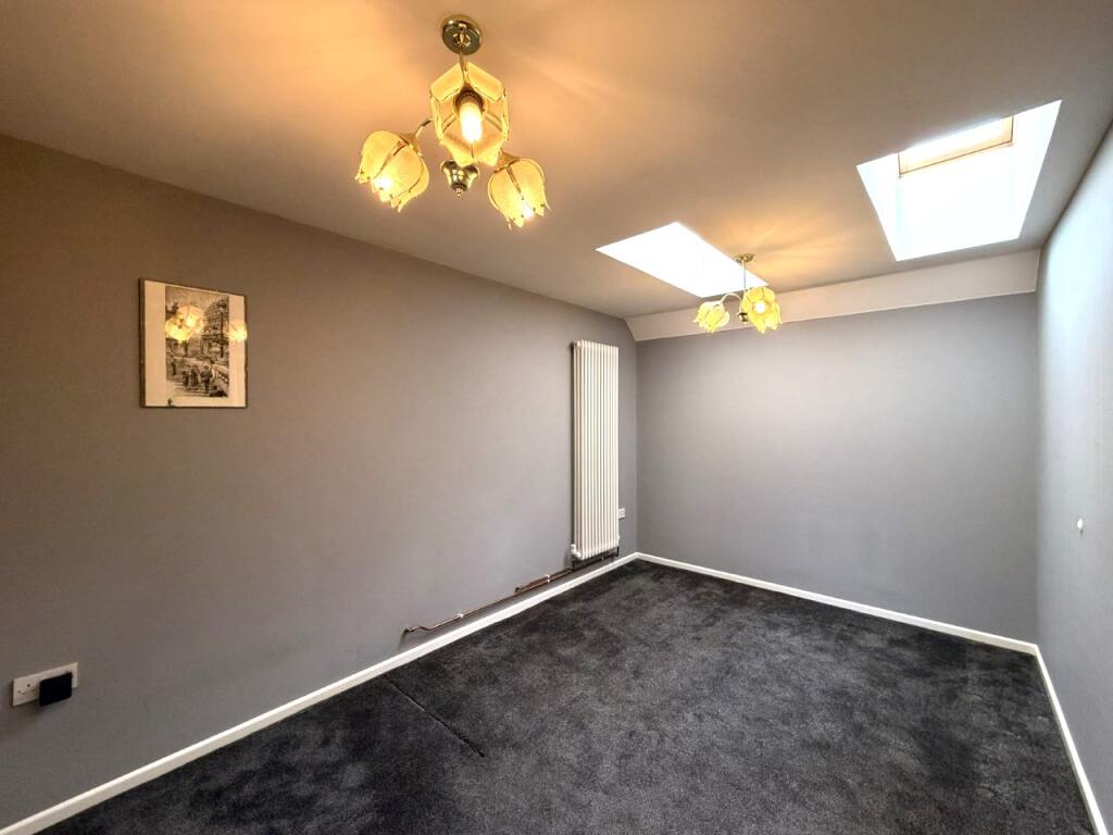 Apartment in Stratton St Margaret, Swindon - View 5