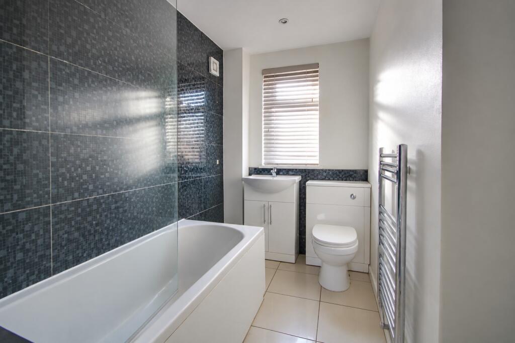 House in Southampton - View 5