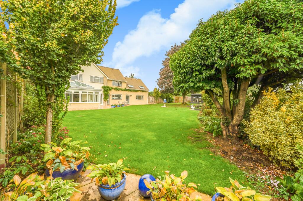 House in West Oxfordshire, Delly End, Hailey - View 4