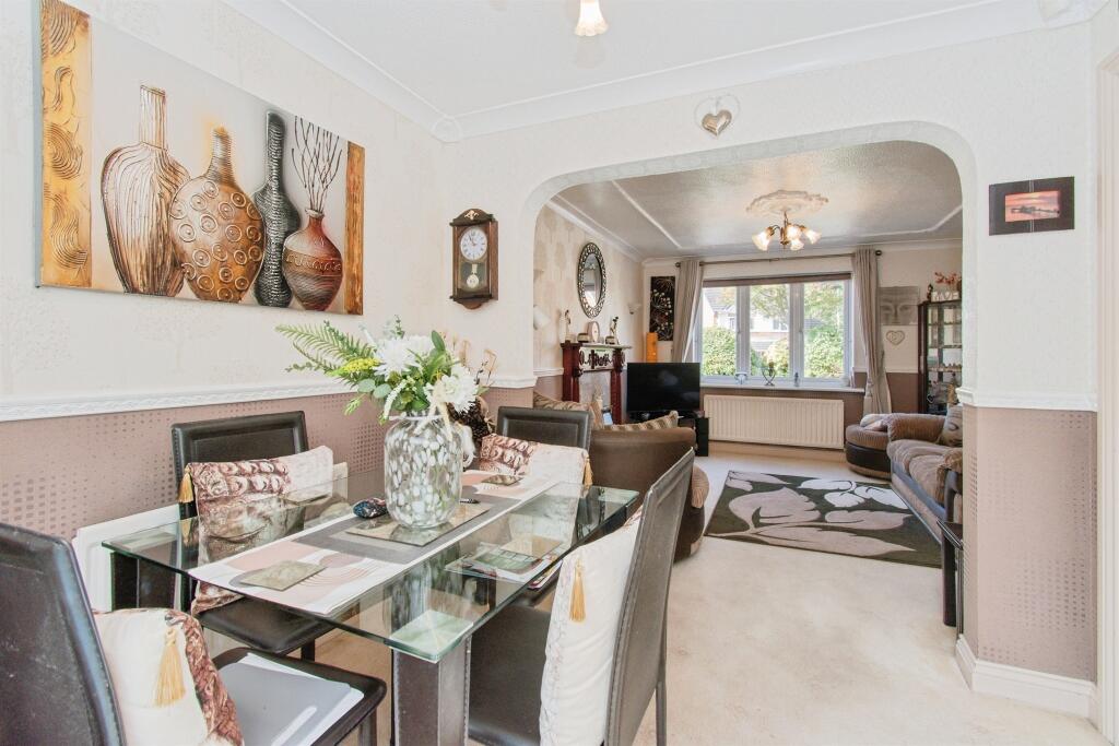 House in Wakefield, West Yorkshire - View 4