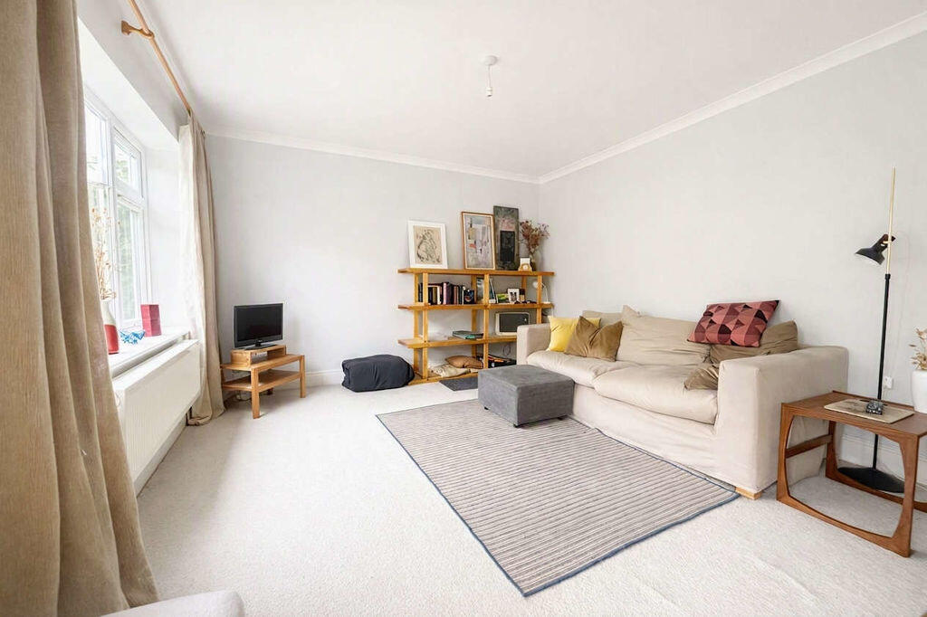 House in Portsmouth - View 2