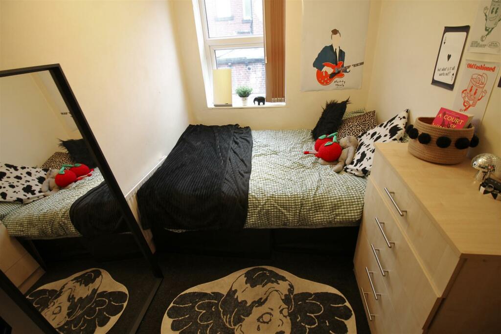 Royal Park Road, Hyde Park, Leeds – pohled 6