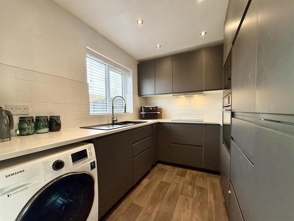 Redstock Close, Westhoughton - View 6