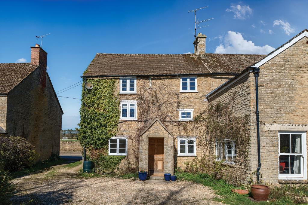 Main image of property: Chadlington, Chipping Norton, OX7