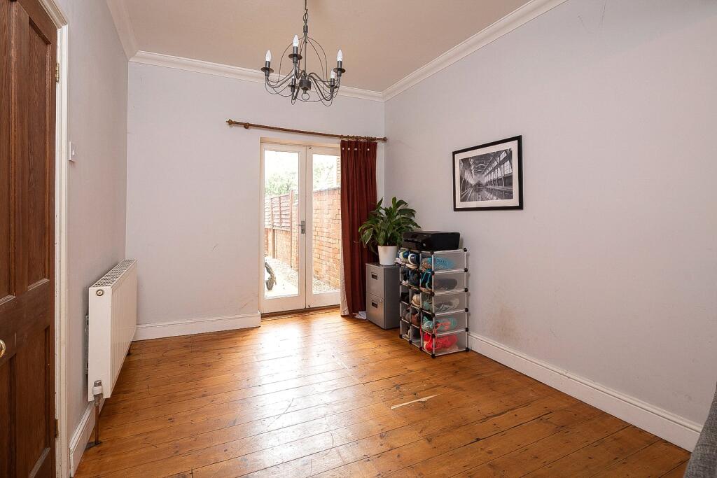 House in Northampton, West Northamptonshire - View 5