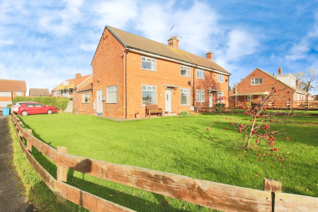 Main image of property: Pilmar Lane, Roos, Hull, East Riding Of Yorkshire, HU12 0HN