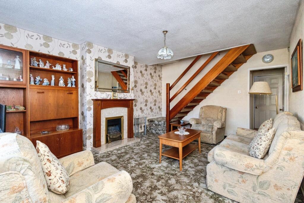 Martin Close, Denton, Manchester, M34 photo 2