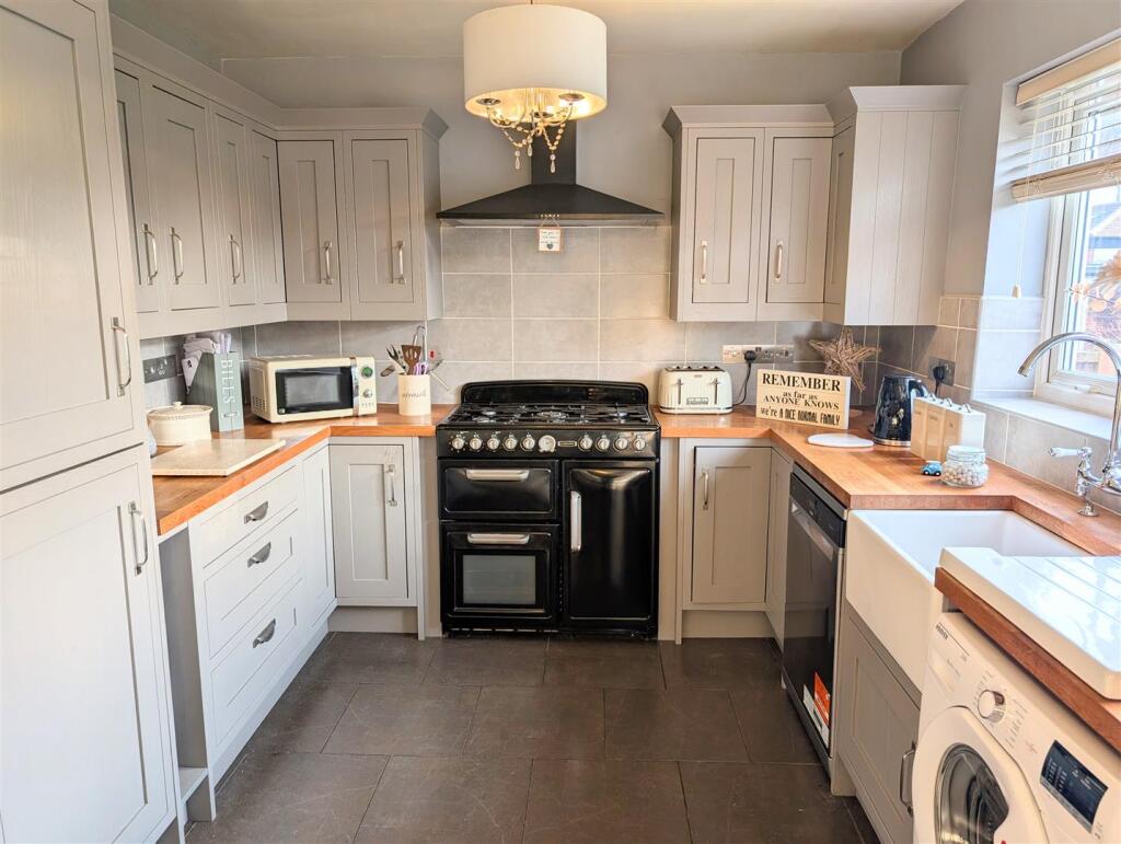 3 Mytton Grove, Shrewsbury, SY3 8UF photo 2