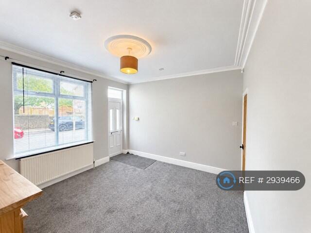 House in Barnsley, Birdwell - View 4