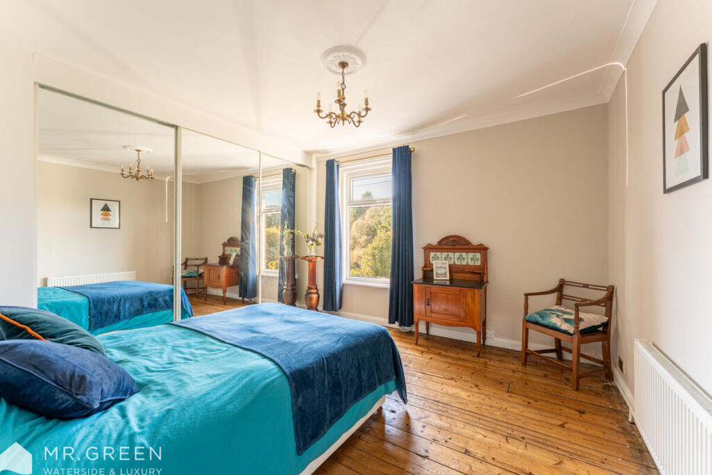 House in Christchurch, Pokesdown, Bournemouth - View 5