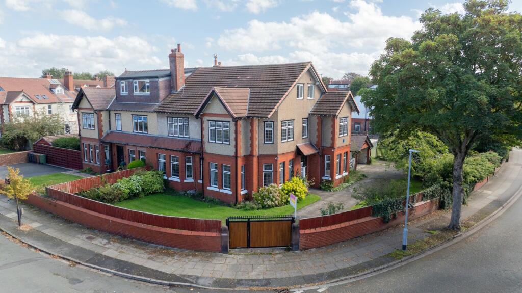 5-bed semi-detached on Elton Avenue, Blundellsands, L23, £650,000