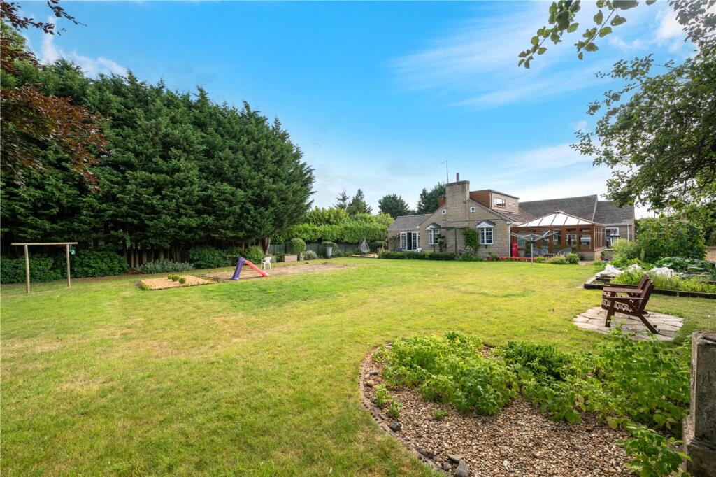 Elton Road, Stibbington, Peterborough, Cambridgeshire, PE8 photo 2