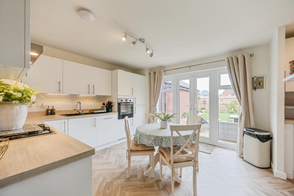 House in Telford - View 4