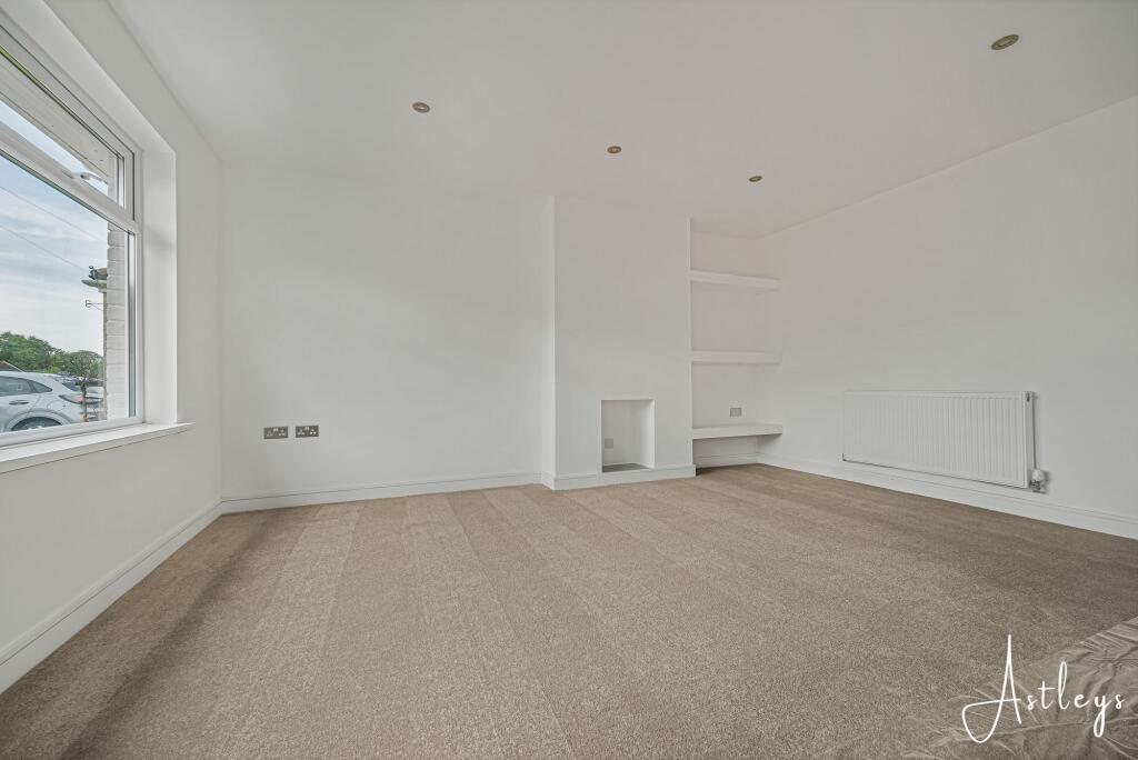 House in Neath - View 3