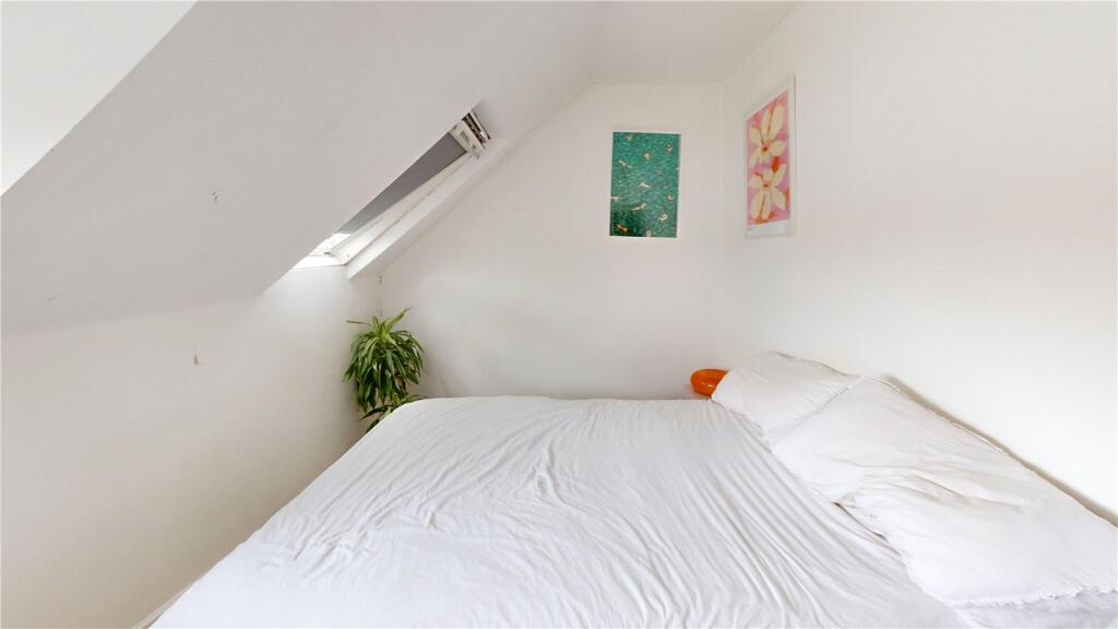 Apartment in Bristol - View 4