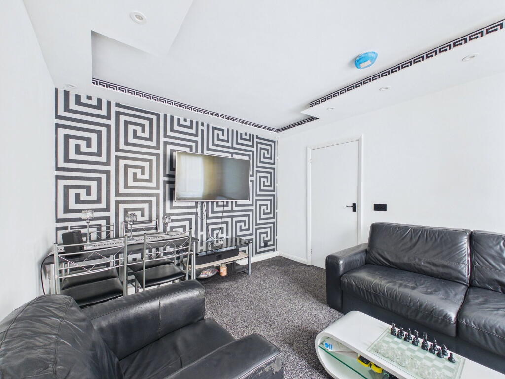Apartment in Brighton - More