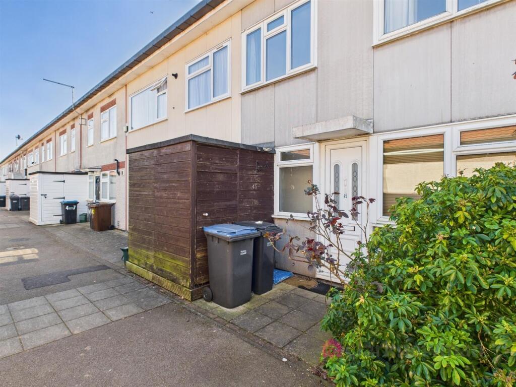 Main image of property: Berecroft, Harlow, CM18