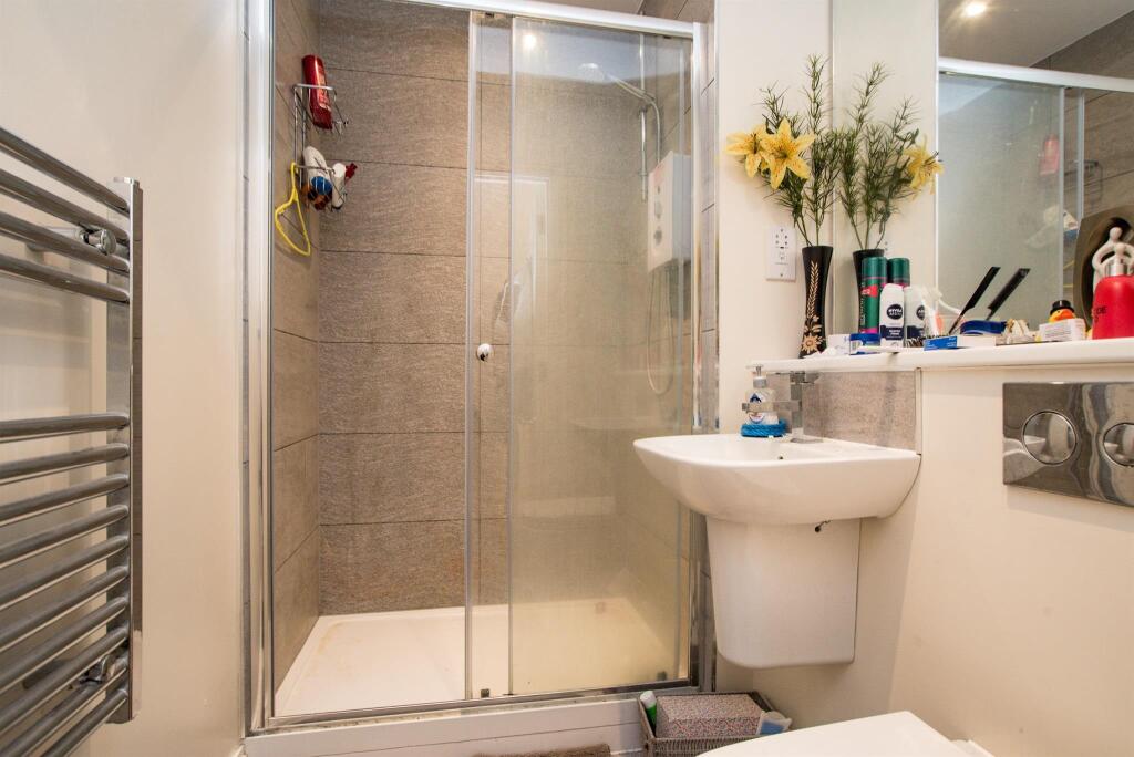 Apartment in Hemel Hempstead - View 5