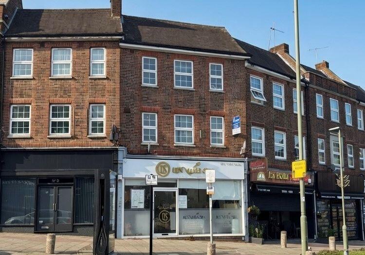 Main image of property: 6 Onslow Parade, Hampden Square, Southgate, London, N14 5JN