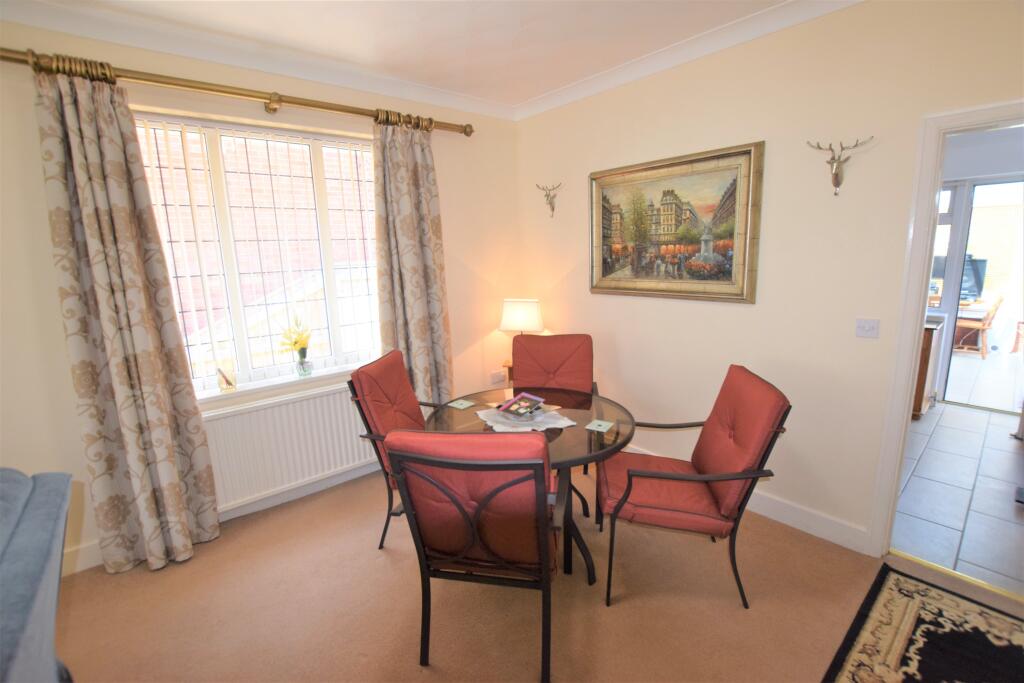 9, Vine Road photo 4