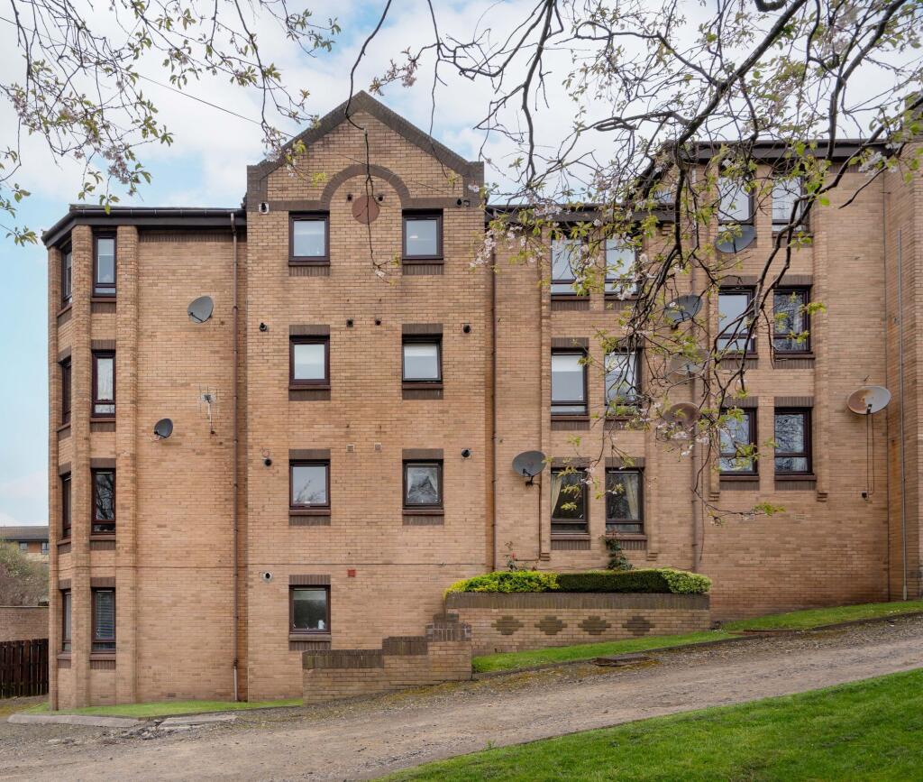 Main image of property: 11 Parkview Court, Main Street, Camelon, FK1 4DY